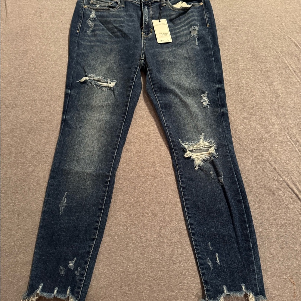 Judy Blue- NWT Distressed Blue Jeans